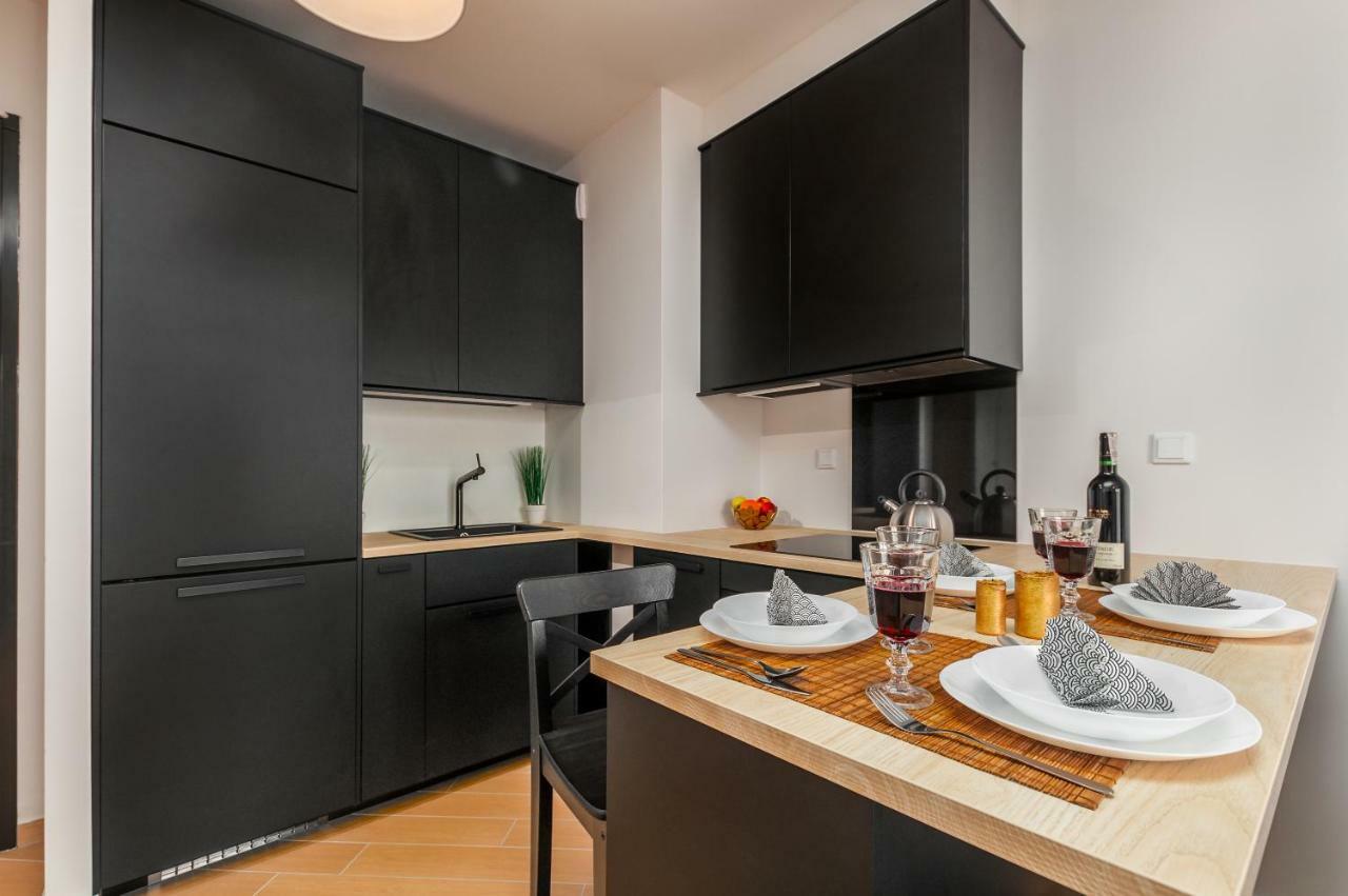 Apartments Jana Kazimierza 50 By Renters Варшава Екстер'єр фото